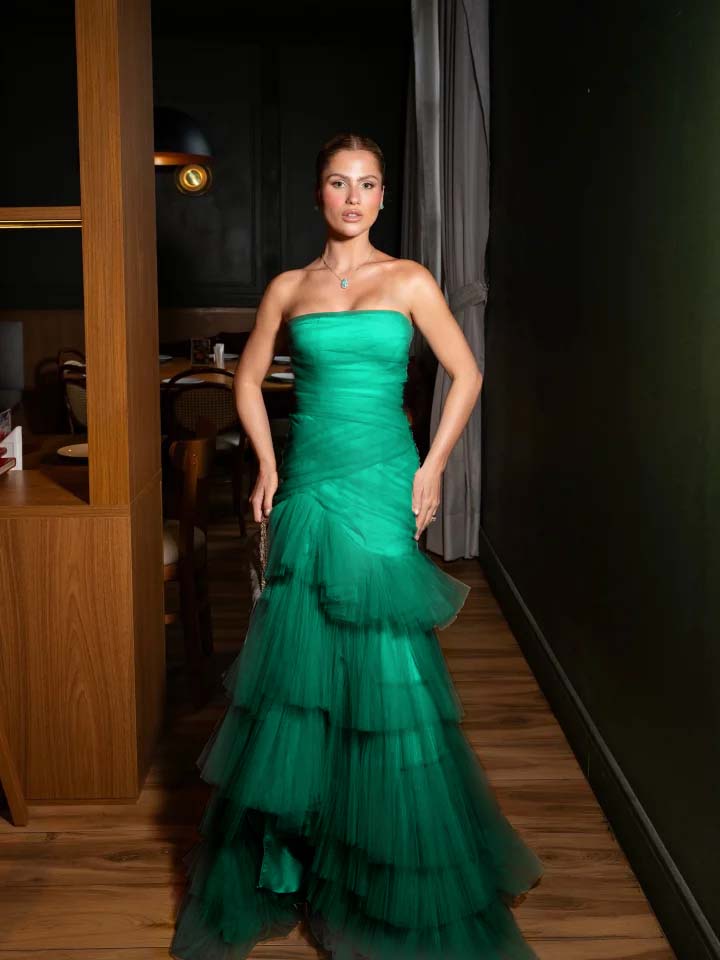 Stunning Straight Across Sleeveless Pleated Tulle Mermaid Evening Dress