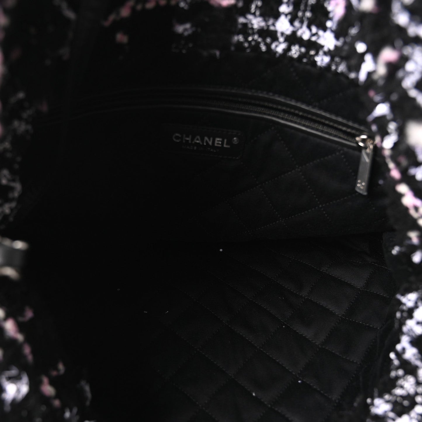 Tweed Patchwork Quilted Small Chanel 22 Black Pink White