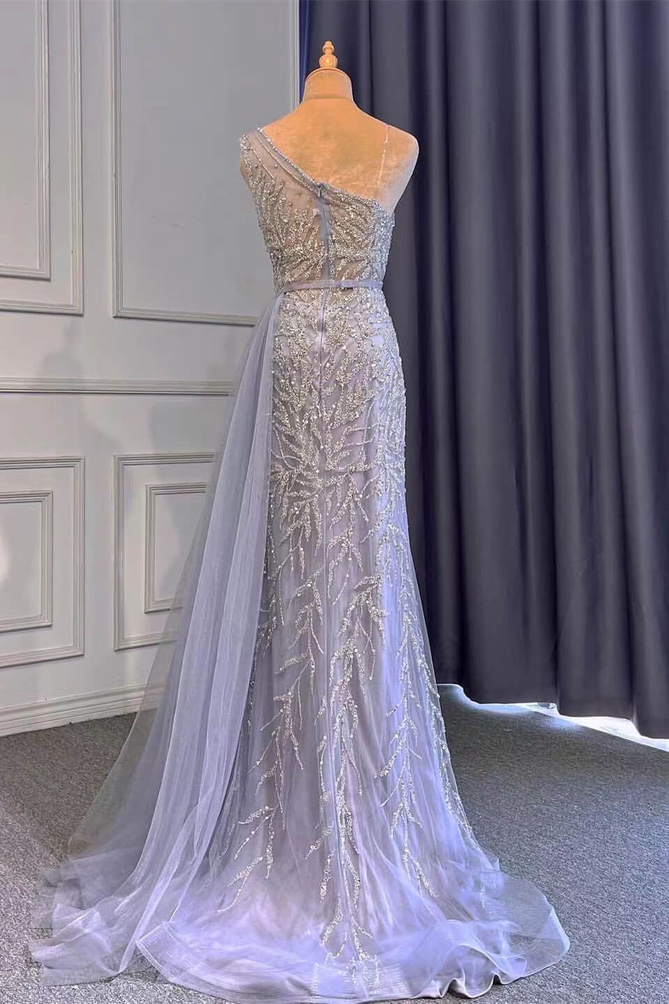 Light Purple Mermaid Beads One Shoulder Prom Dress With Long Ruffles Appliques Front Split
