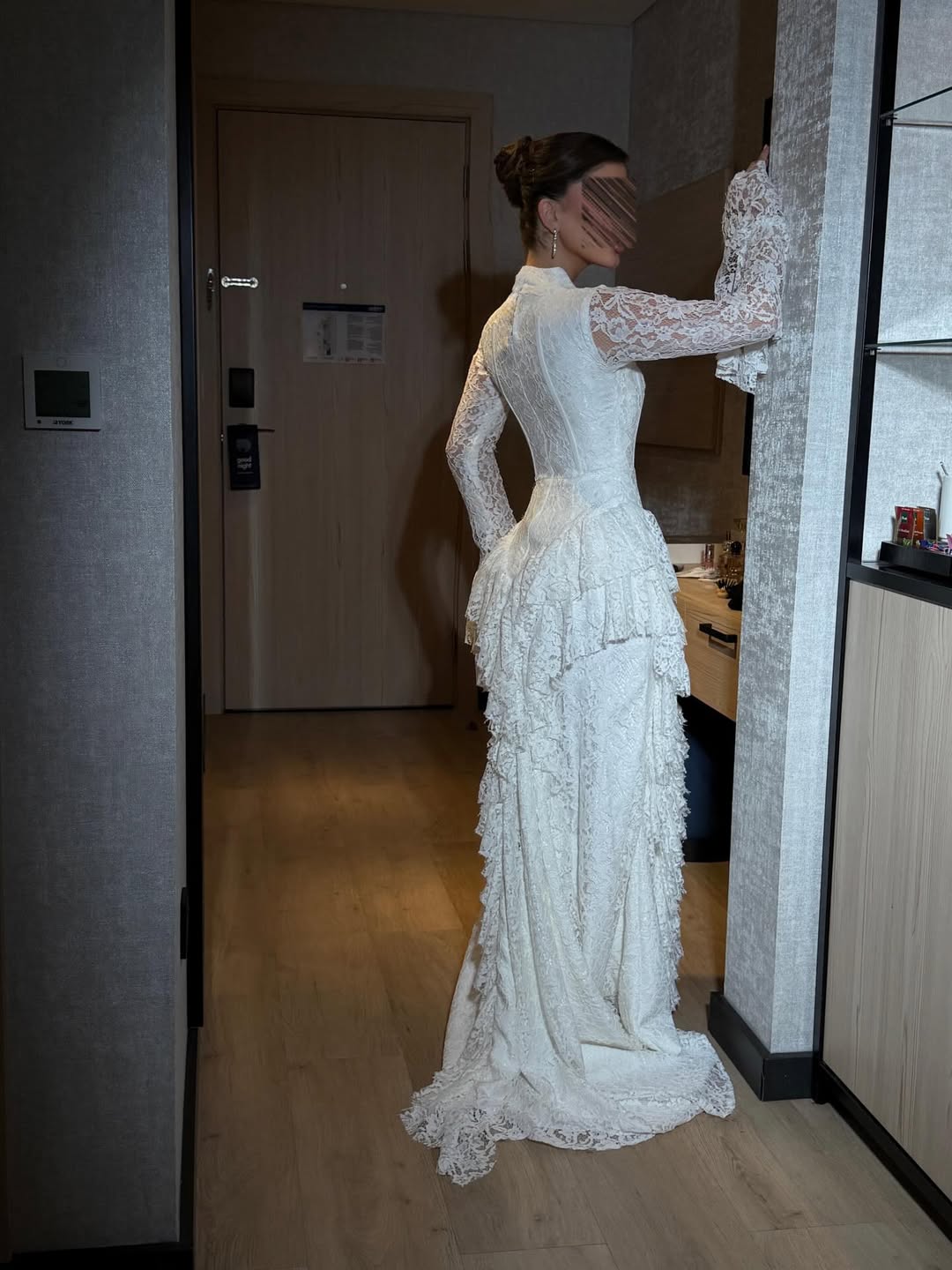 White Long Sleeves Square Ruffles Evening Dress With Lace