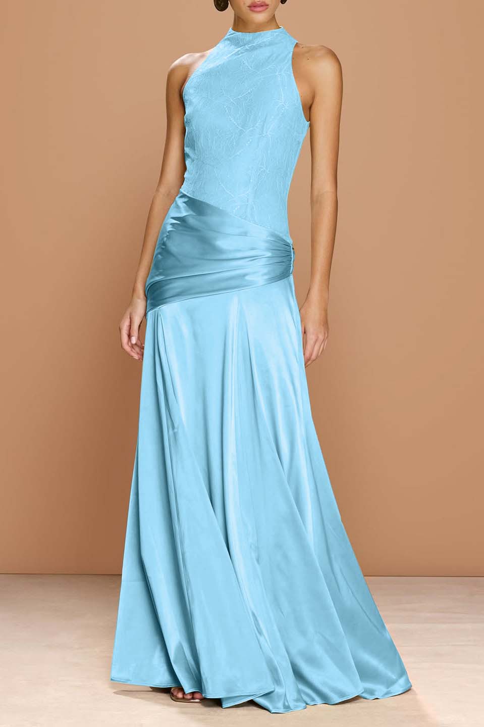 Chic Sleeveless High Neck Prom Dress With Embroidery