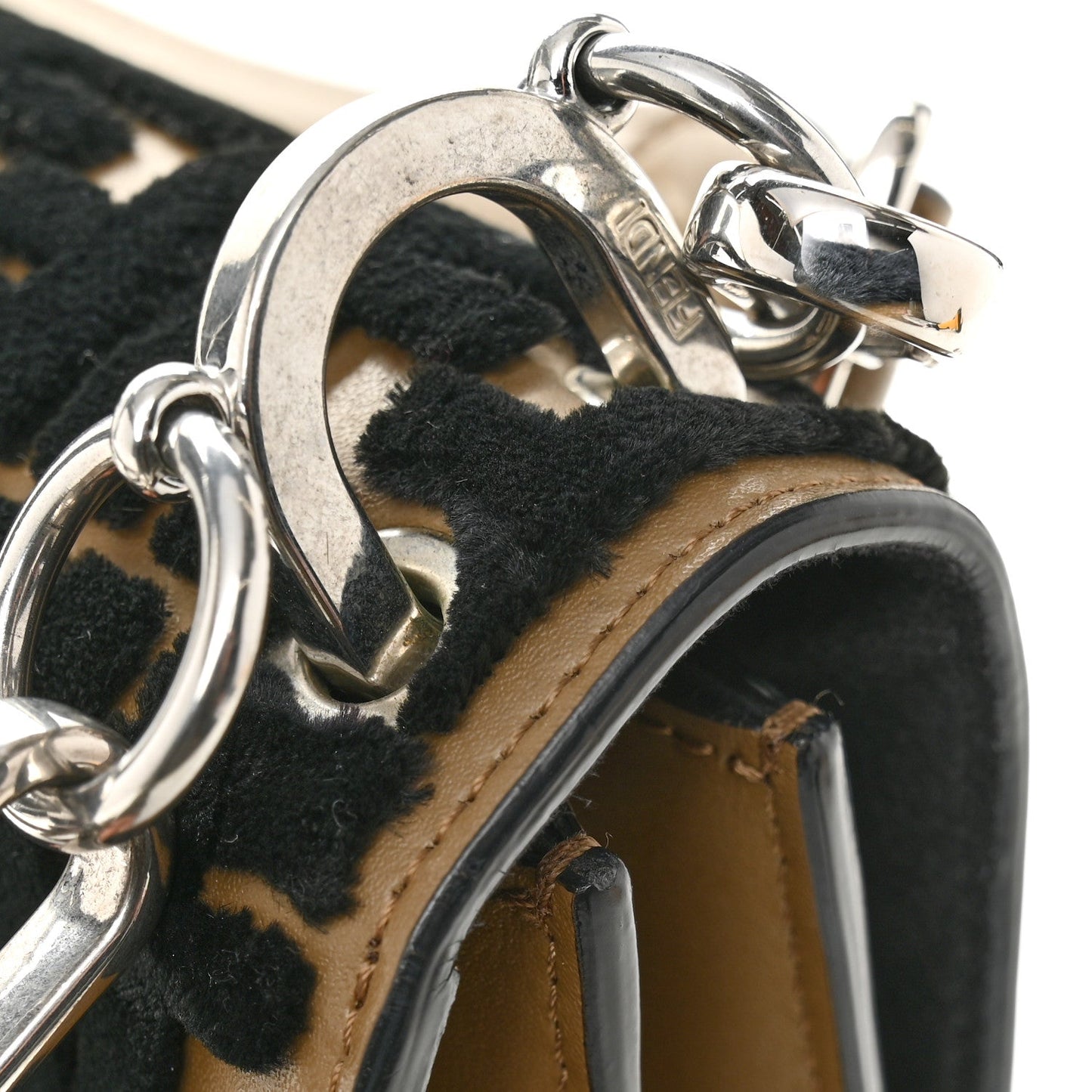 Vitello Liberty Velvet FF Reloaded Kan I Shoulder Bag Maya Black