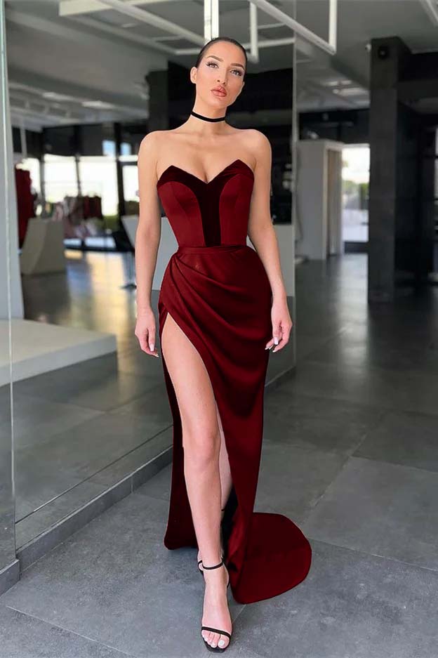 Elegant Sweetheart Mermaid Prom Black Dress With Slit