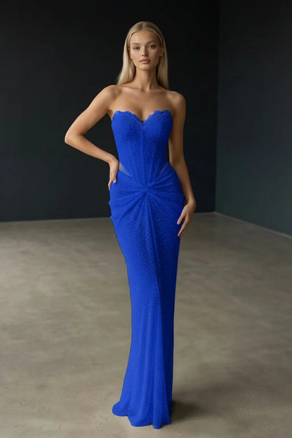 Gorgeous Sleeveless Sweetheart Fitted Evening Dress With Beading