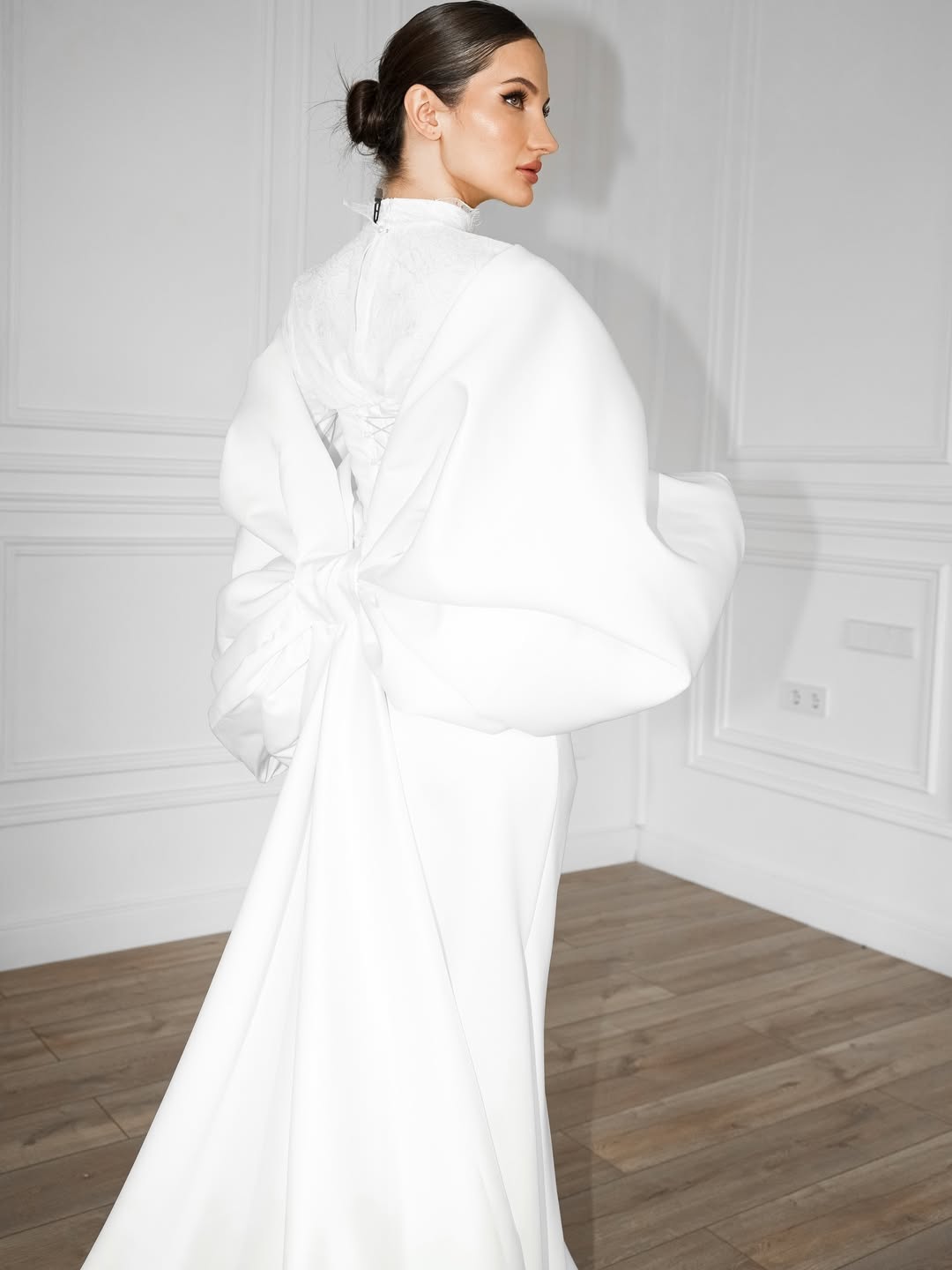 Elegant White Long Sleeves High Neck Mermaid Long Evening Dress