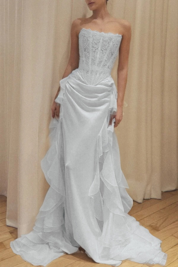 Elegant Ivory Strapless Evening Dress Sleeveless Lace with Train