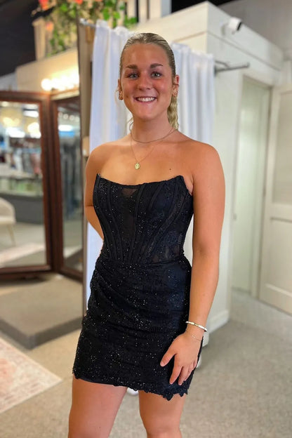 Bateau Strapless Bodycon Fully Lace Short Homecoming Dress
