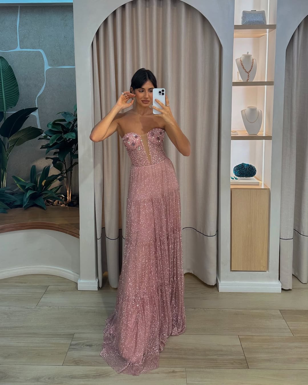 Sleeveless Deep V-Neck Strapless Sequins Prom Dress