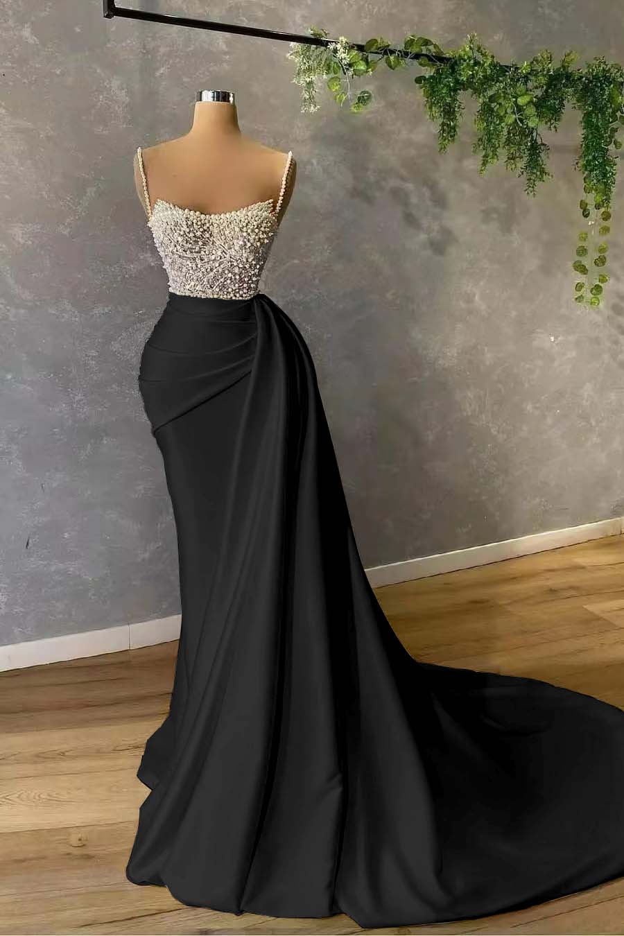 Gorgeous Spaghetti-Straps Pearl Mermaid Evening Dress With Sequins Pleated