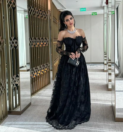 Black Long Sleeves Strapless Sweetheart Mermaid Lace Prom Dress