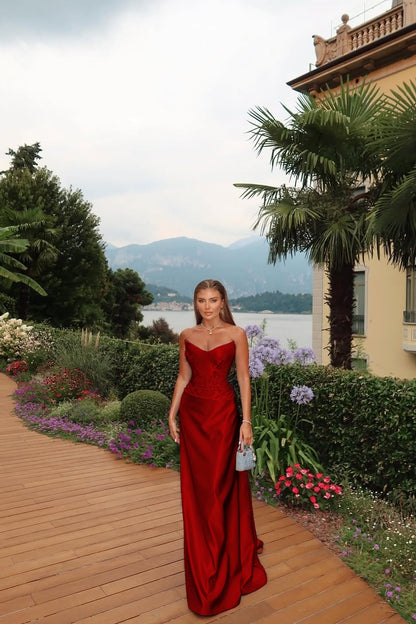 Sleeveless V-Neck Strapless Prom Dress With Appliques