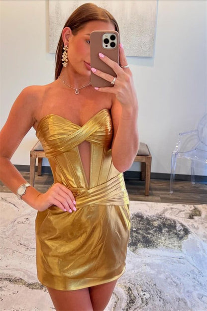Sweetheart Keyhole Ruched Bodycon Homecoming Dress