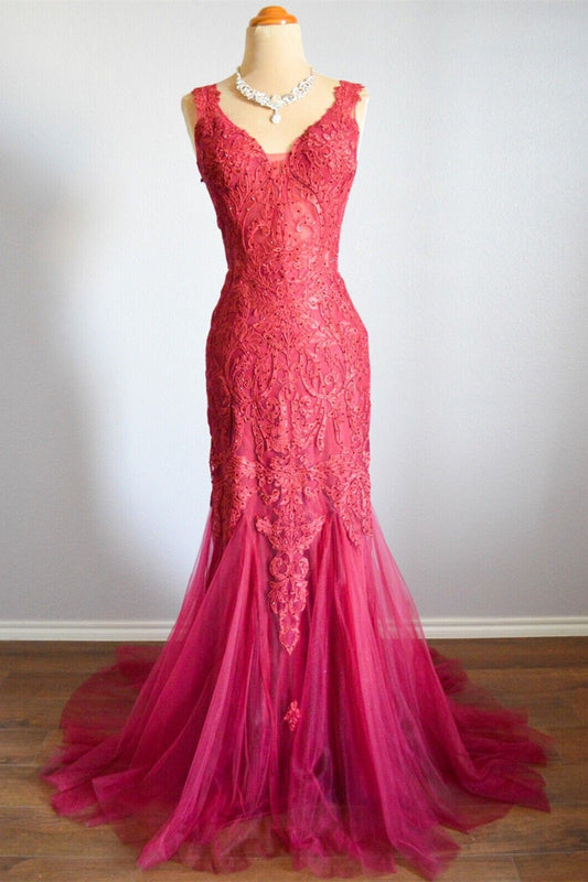 Sweetheart Straps Lace Appliques Prom Dress With Tulle Train