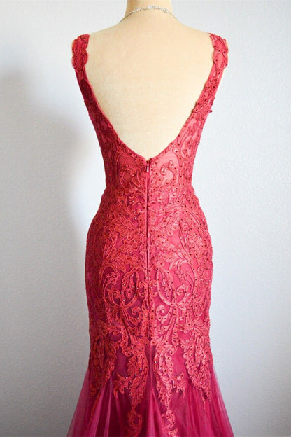 Sweetheart Straps Lace Appliques Prom Dress With Tulle Train