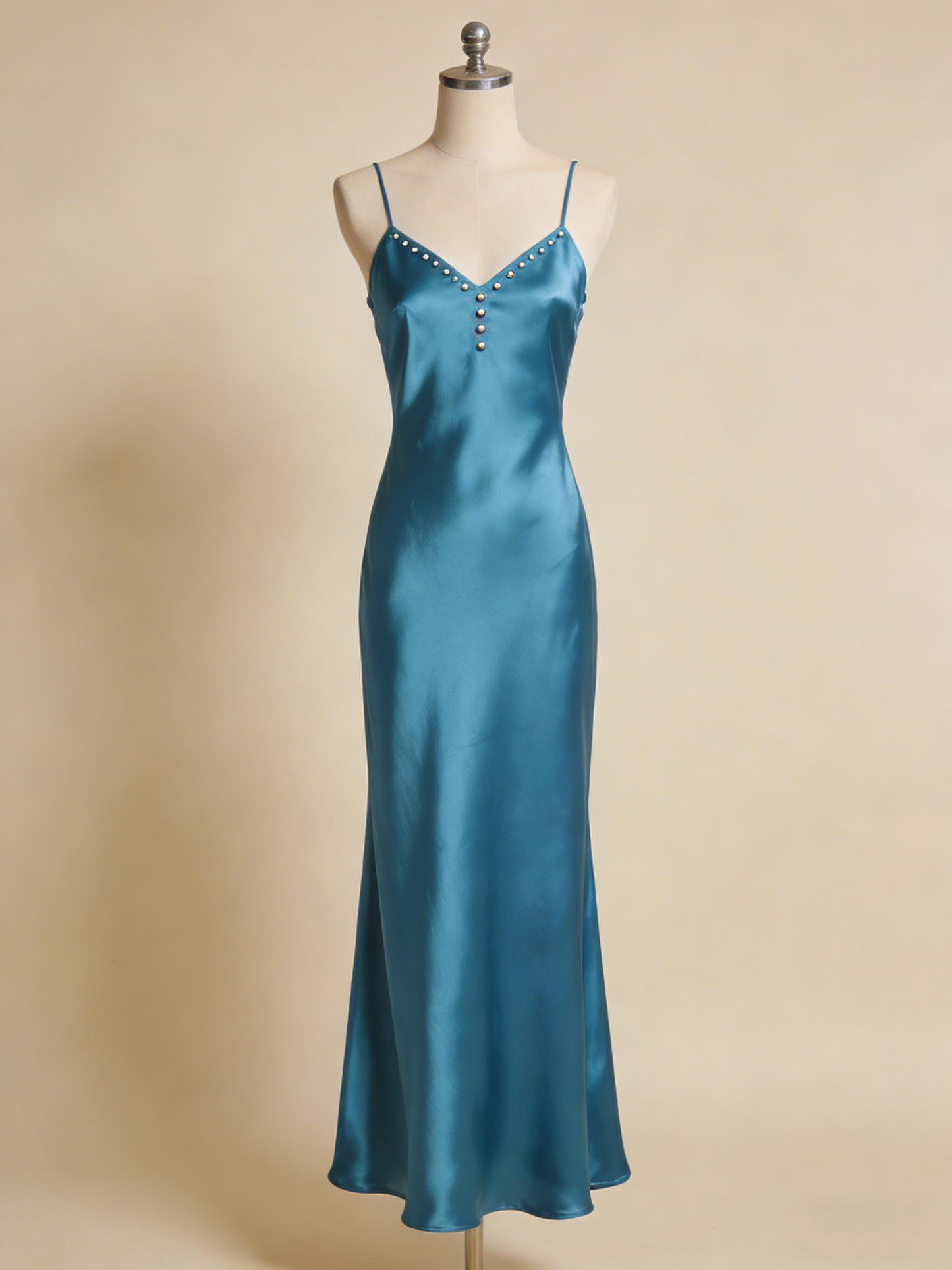 Chic Prom Dress Spaghetti Straps Beading Gala Dress Evening Gown Birthday Party Outfits    D4863