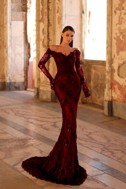 Elegant Black Lace Long Sleeves Off the Shoulder Mermaid Long Prom Dress with Beadings