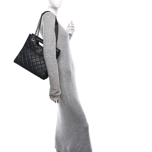 Goatskin Quilted Small Perfect Edge Shopping Tote Black