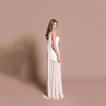 Elegant White Square Sleeveless Evening Dress With Tulle