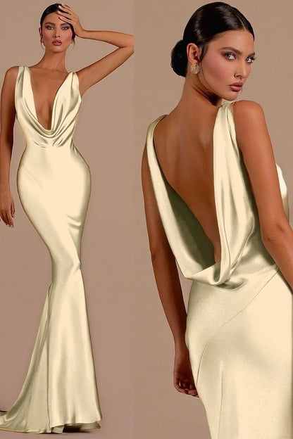 Charming Mermaid Red Sheath Halter Long Prom Dress