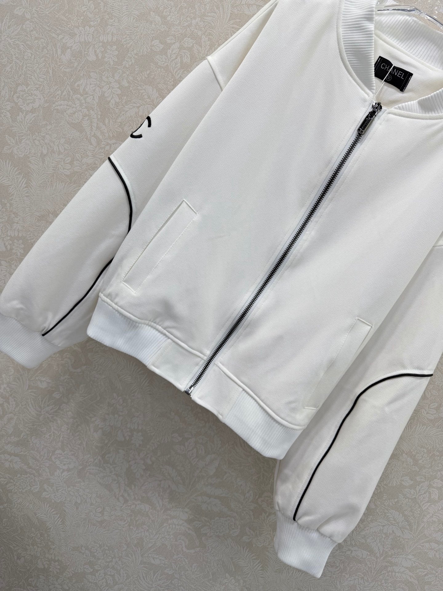 CC 26s Ribbed Collar and Stripe Jacket White Denim 353032