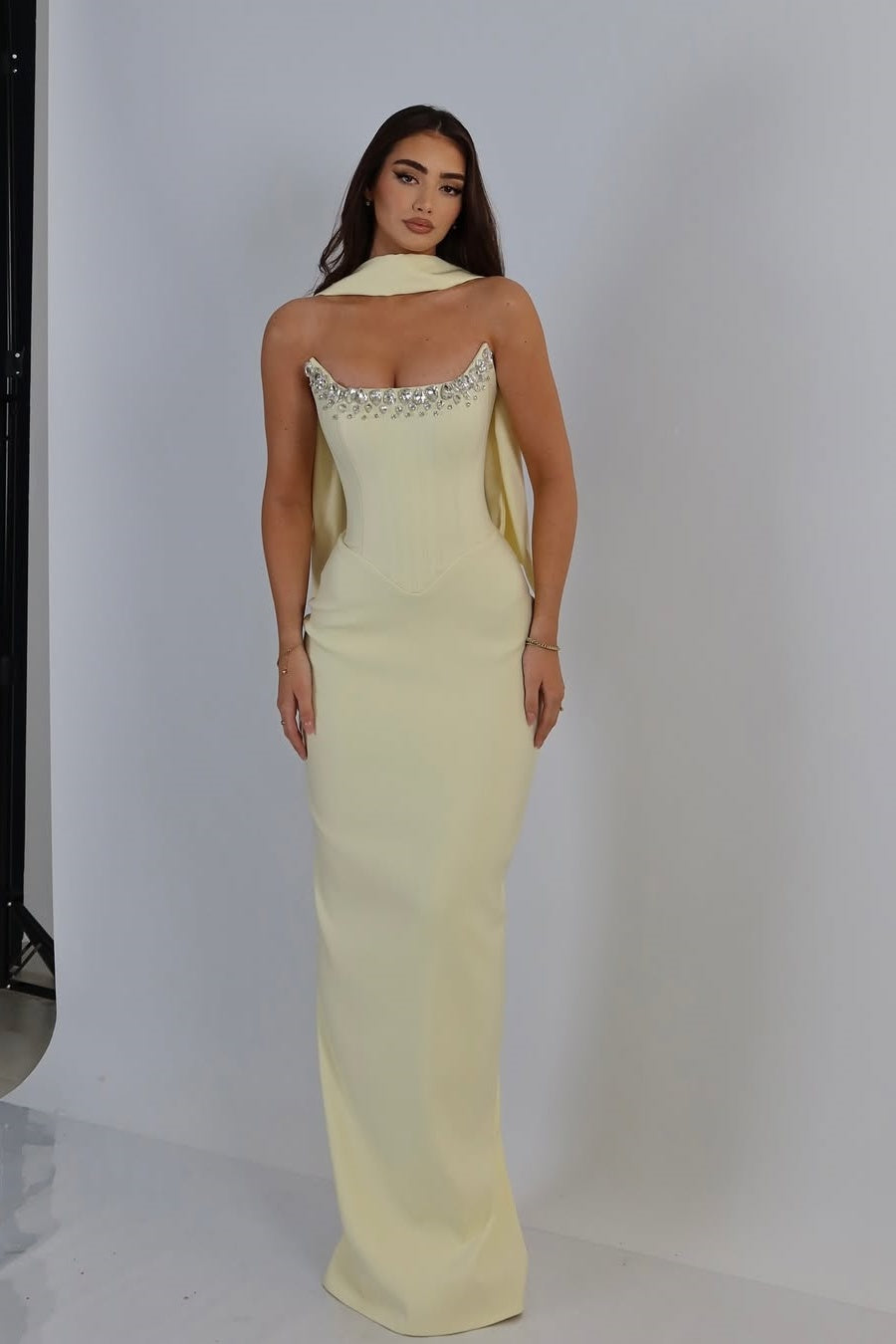 Sleeveless Sequins Strapless Prom Dress With Beads