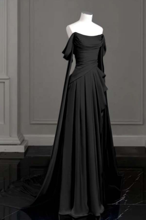 Sleeveless Off-The-Shoulder Pleated Long Prom Dress With Trailing On Both Sides