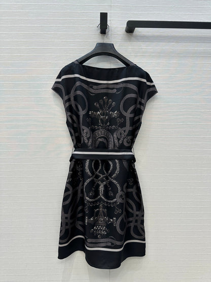 HM 25S Palefroi Remix Sleeveless Dress Graphic Print in Black Silk