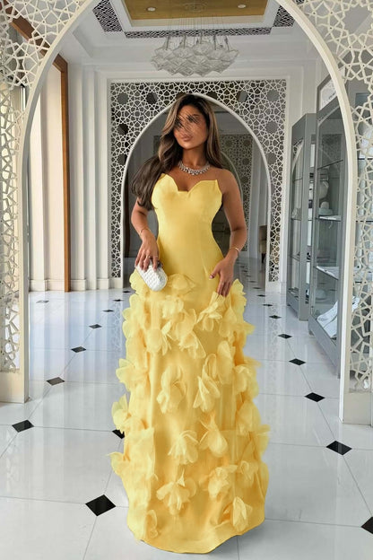 Daffodil Strapless Evening Dress Sleeveless Floor Length With Flower