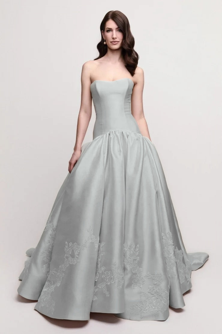 Charming Sleeveless Pink Strapless Satin Evening Dress With Applique