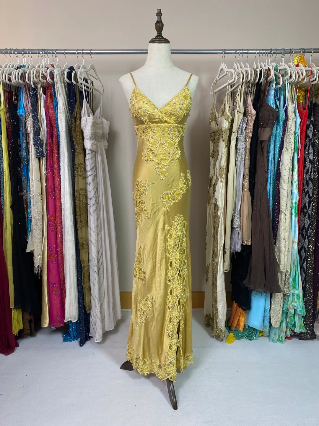 Vintage Sheath Spaghetti Strap Lace Champagne Satin Party Dress Evening Dress with Slit SH3345