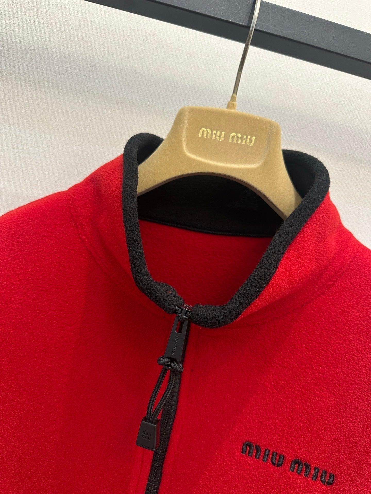 Miu Embroidered Fleece Hooded Zip-Up Jacket Red Cashmere 346102