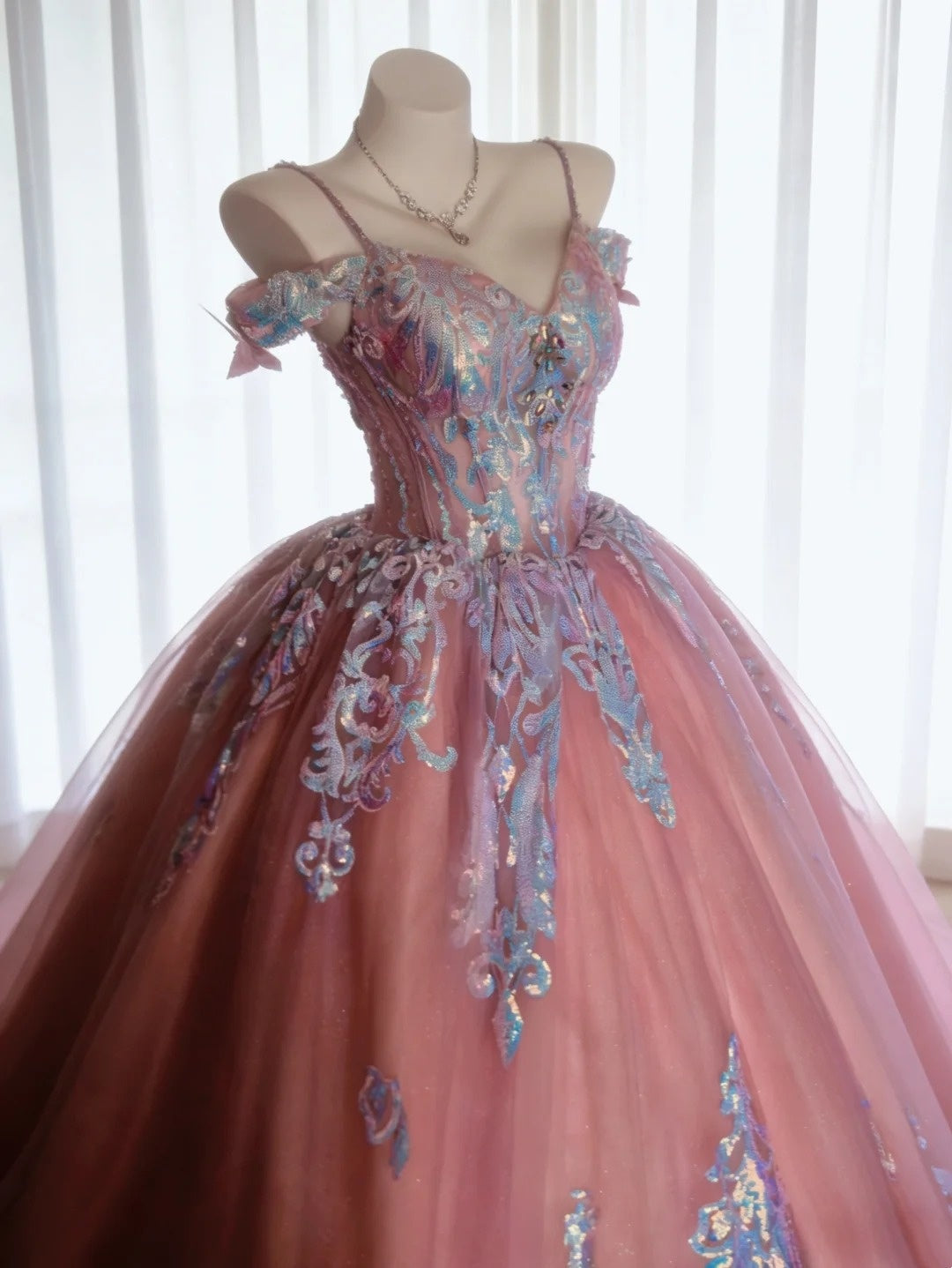 Chic Ball Gown Spaghetti Straps Pleated Tulle Evening Dress Quinceanera Dress Birthday Prom Gown       D5461