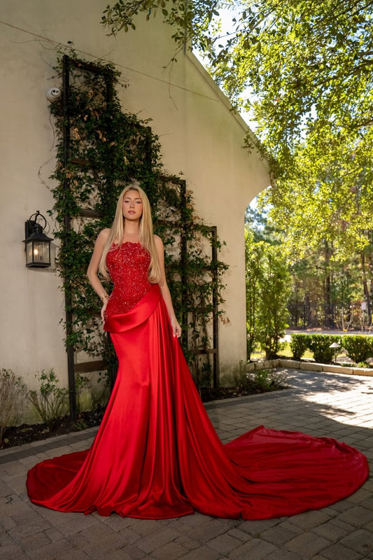 Red Sleeveless Strapless Beading Embroidery Prom Dress