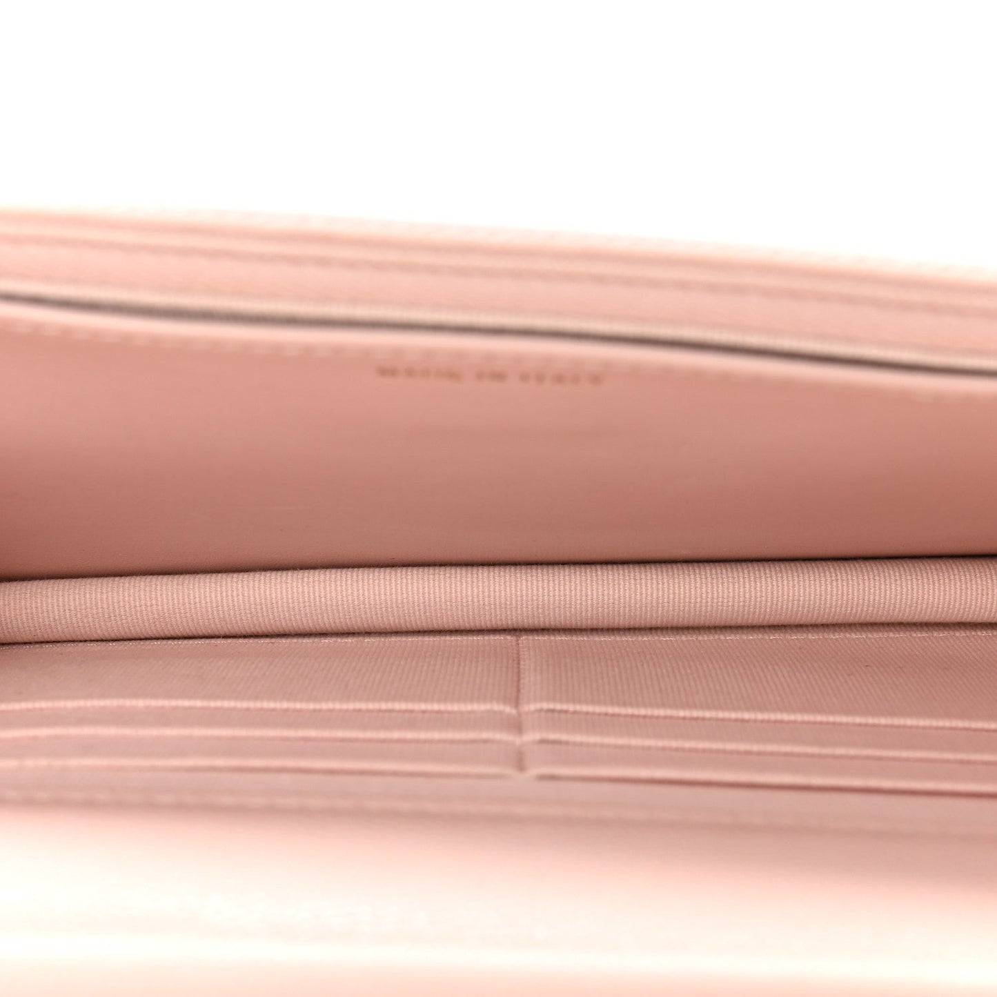 Caviar Quilted Crystal Enamel CC Wallet On Chain WOC Light Pink