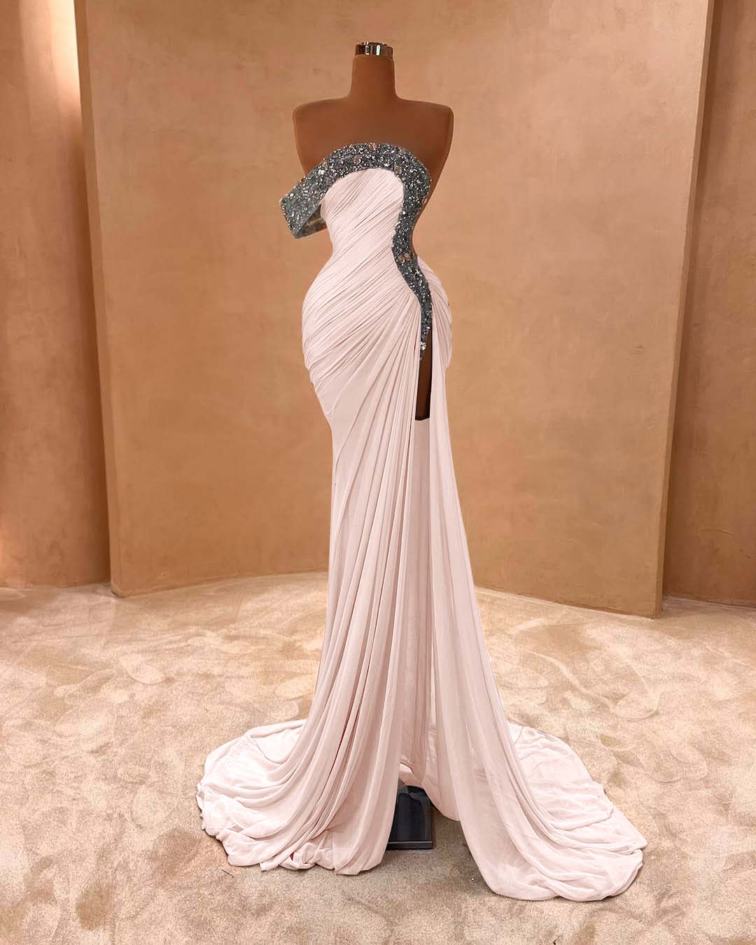 Light Purple Sleeveless Strapless Mermaid Beads Prom Dress