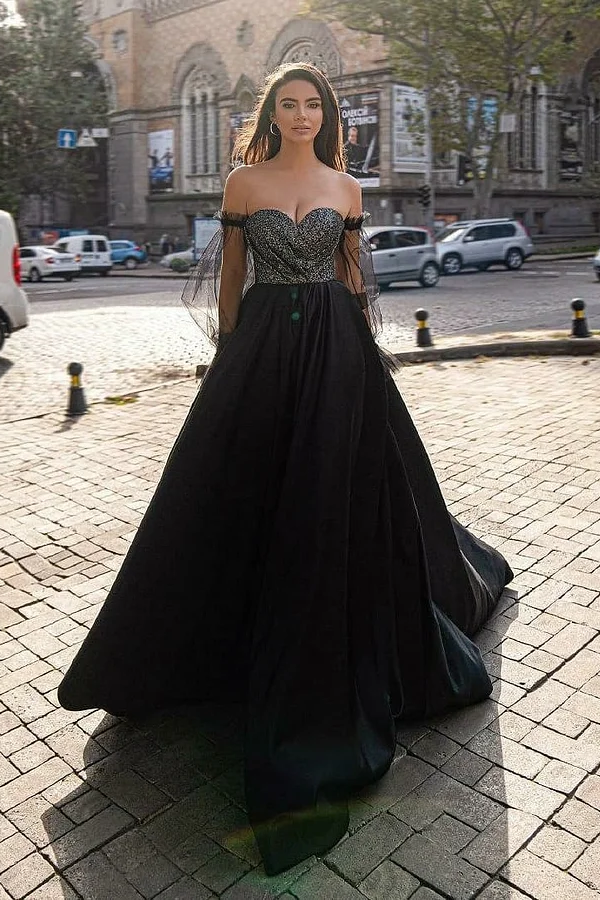 Black Sleeveless Strapless Sweetheart A-Line Prom Dress