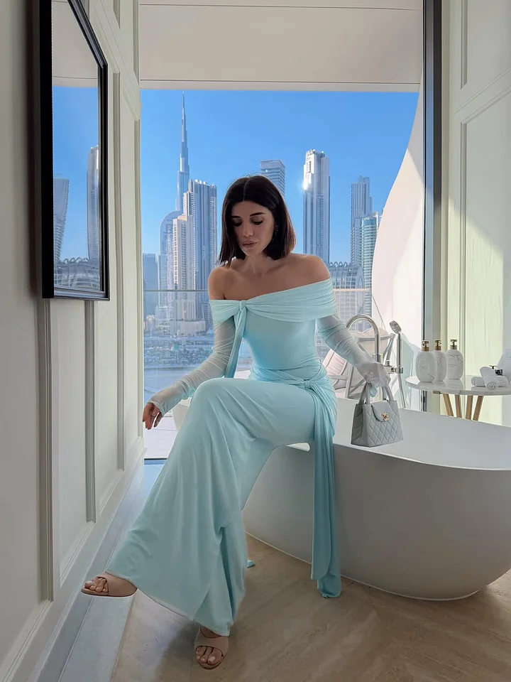 Chic Sky Blue Off-The-Shoulder Long Sleeves Pleated Chiffon Evening Dress