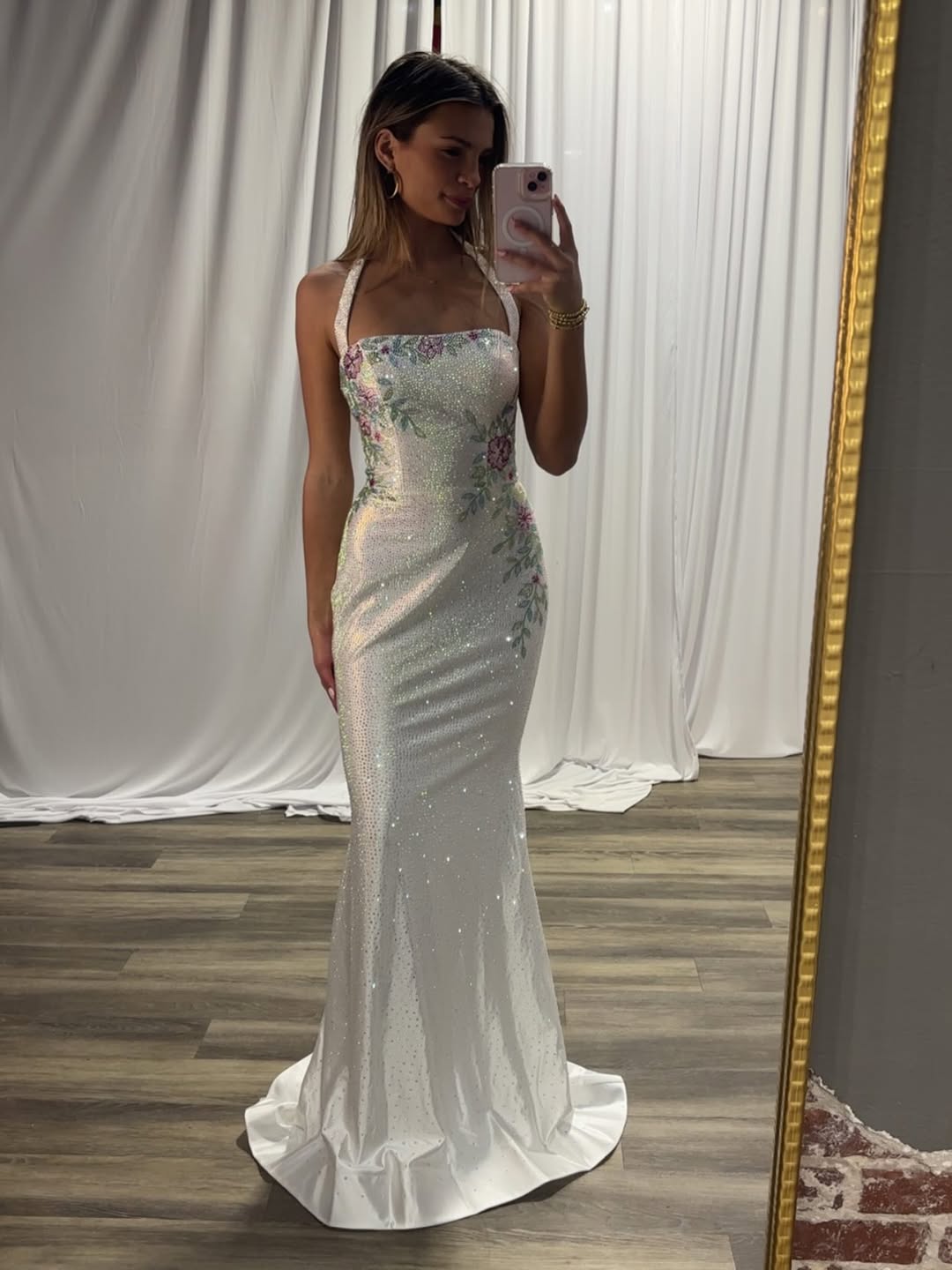 Sleeveless Stunning Halter Straps Beading Embroidery Prom Dress