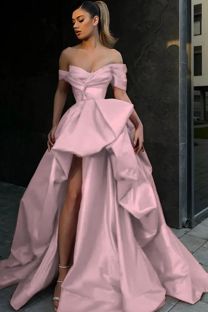 Red Sleeveless Strapless Off-Shoulders V-Neck A-Line Prom Dress With Pleated