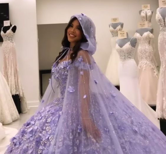 Lavender Princess Quinceanera Dress Ball Gown Lace Appliques Corset Sweet 15  Prom Dresses      fg2811