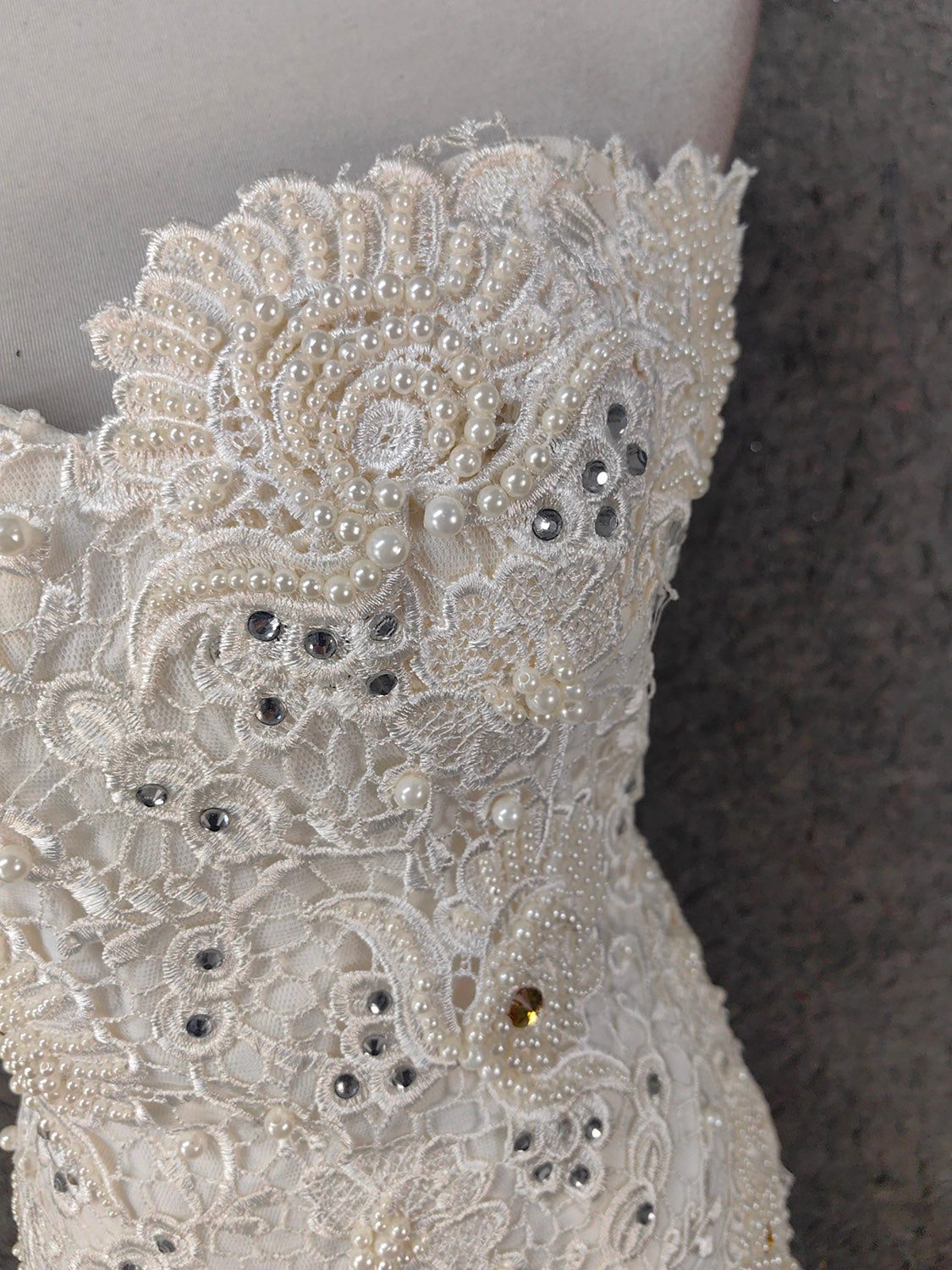 Elegant Pure White Sweetheart Neck Pearl Lace Tulle Long Prom Dress Evening Dress P4645