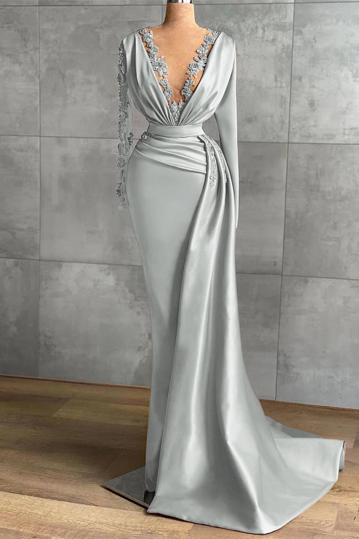 Lavender V Neck Ruffles Prom Dress Applique Mermaid With Long Sleeves