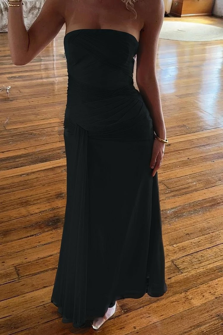 Chic Strapless Sleeveless Long Mermaid Prom Dress With Pleated