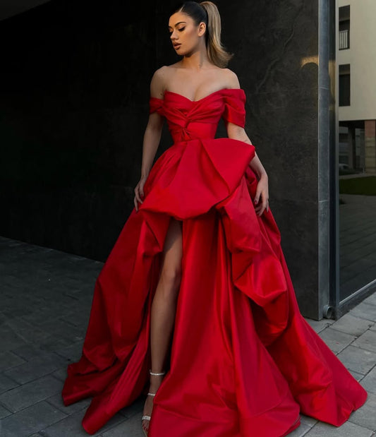 Red Sleeveless Strapless Off-Shoulders V-Neck A-Line Prom Dress With Pleated
