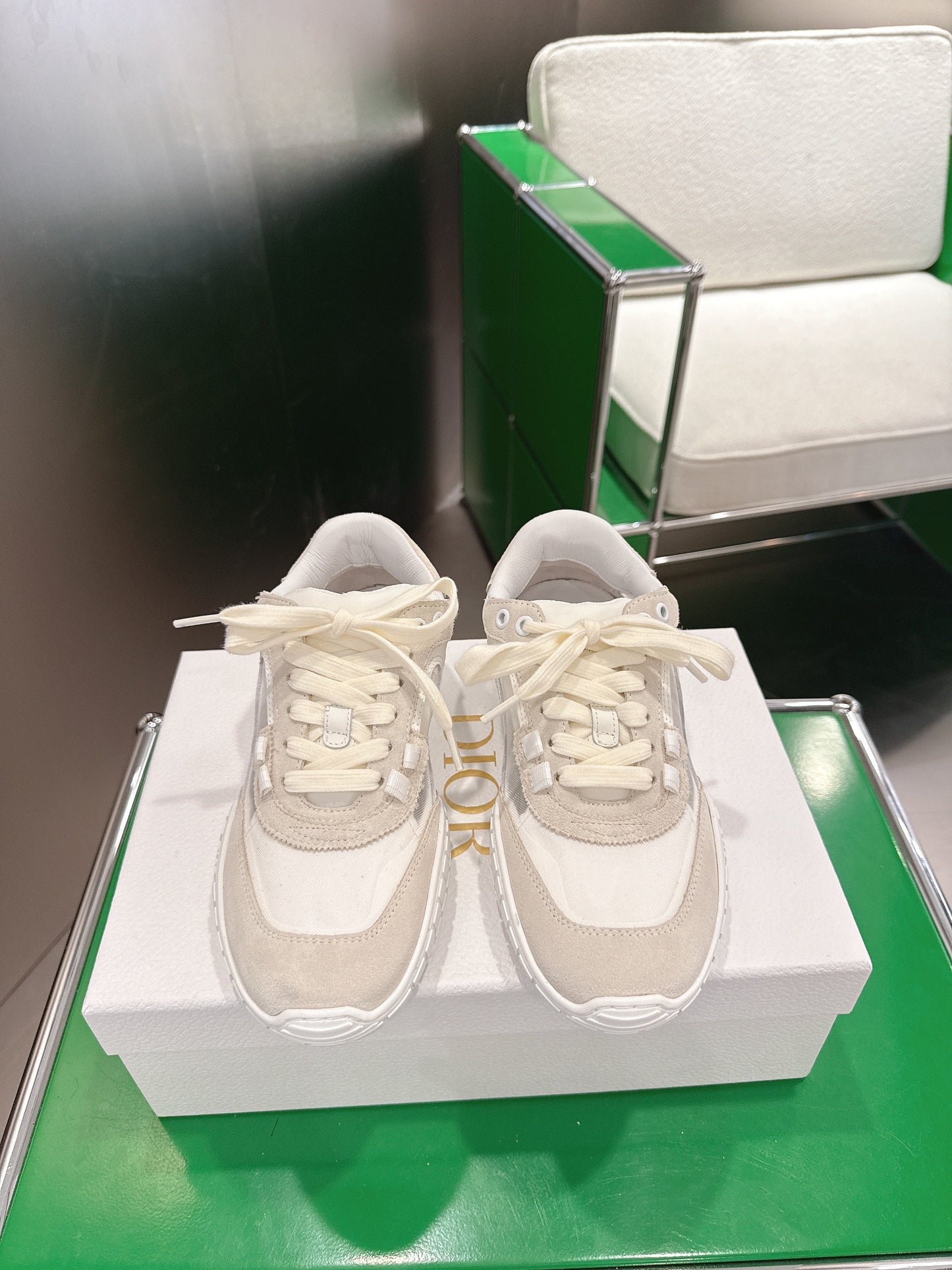 CD Tech Sneakers White Light Pale Taupe Cowhide Mesh Suede 562673