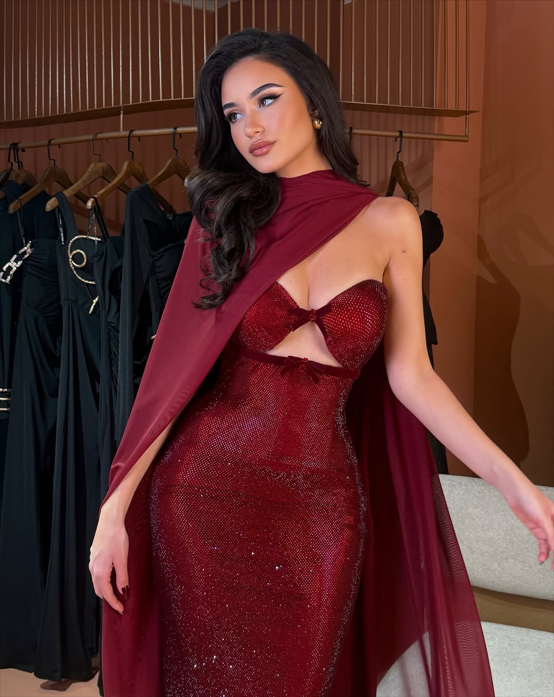 Stunning Sequins Sleeveless Strapless Sweetheart Prom Dress With Gloves