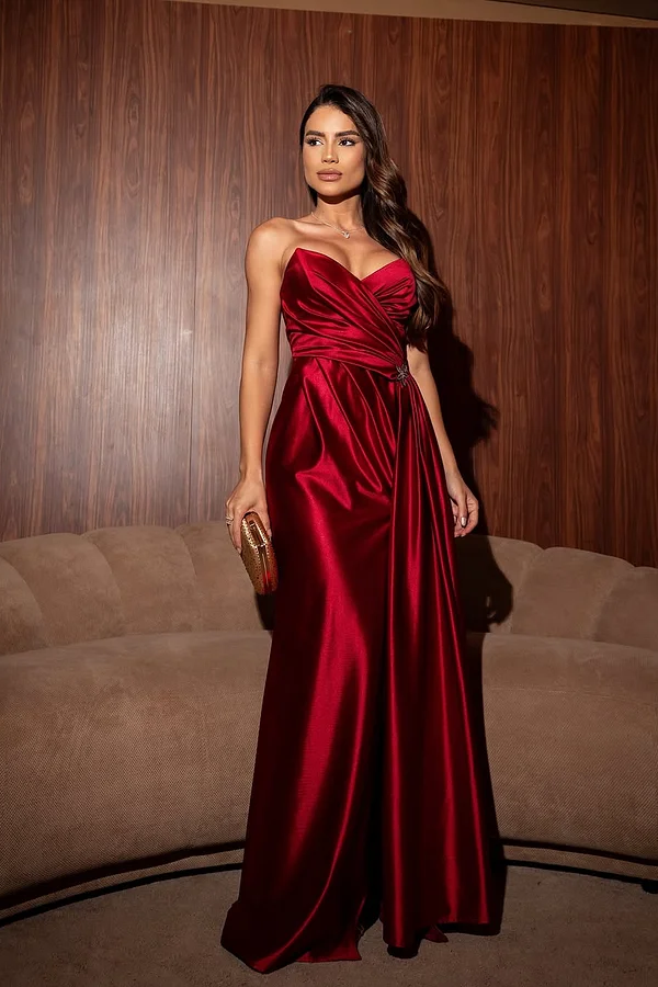 Red Sleeveless Strapless V-Neck Mermaid Long Prom Dress