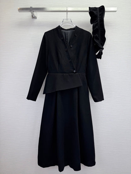 CD 25SS Ruffled V-neck Dress Black Wool 306508