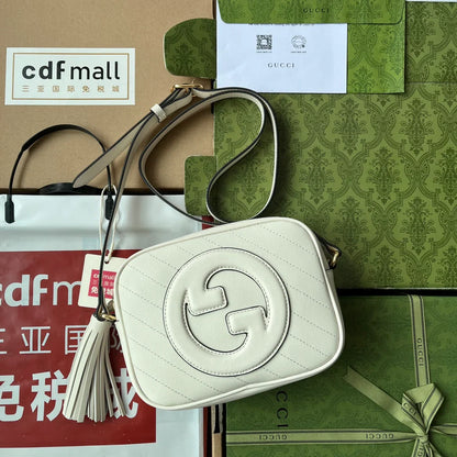 Gucci Blondie Small Shoulder White Leather Bag - 21x15.5x5cm
