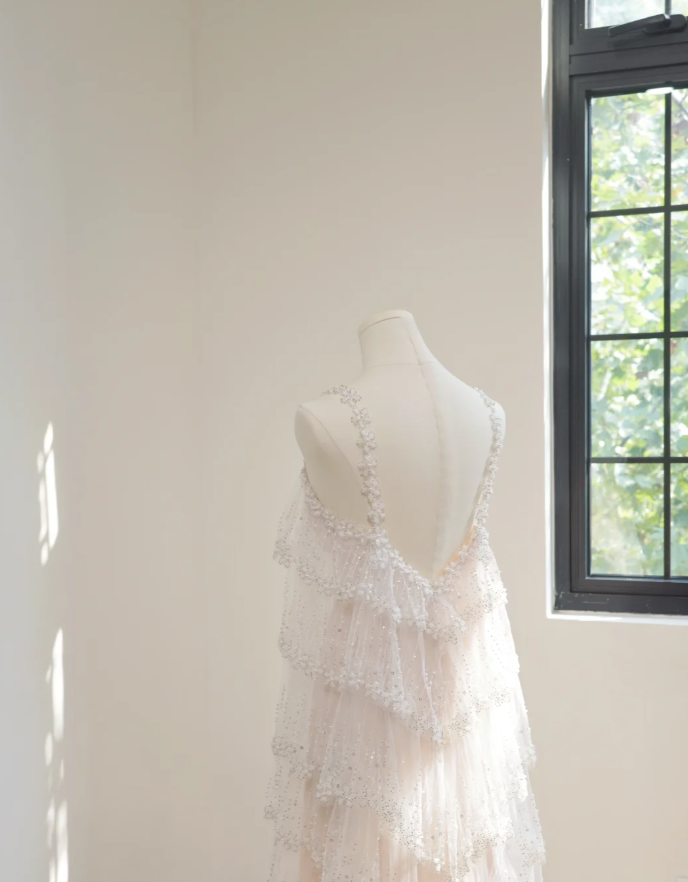 Classy Spaghetti Straps Tulle Sequin Beaded Layered Long Birthday Prom Dress Party Gown D2160